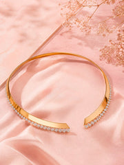Imperial Pear-drop Neckband