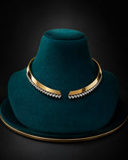 Imperial Pear-drop Neckband